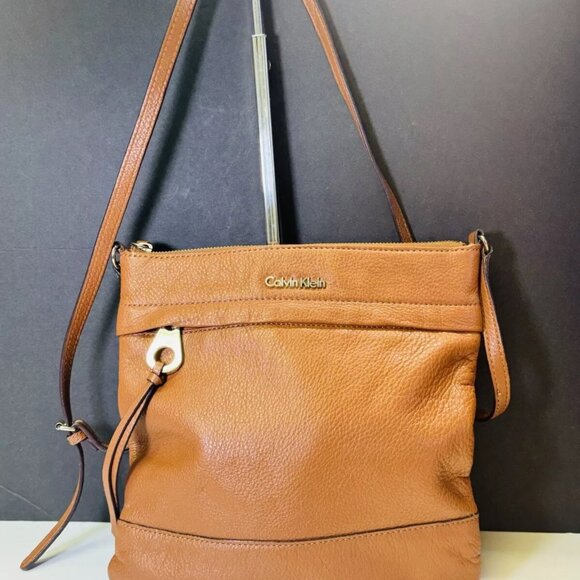 Calvin Klein Crossbody Messenger Bag Handbag - Picture 1 of 4